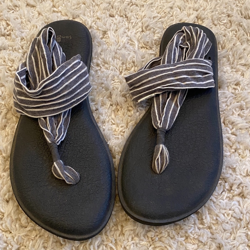 women's  sanuk sandals size 10
